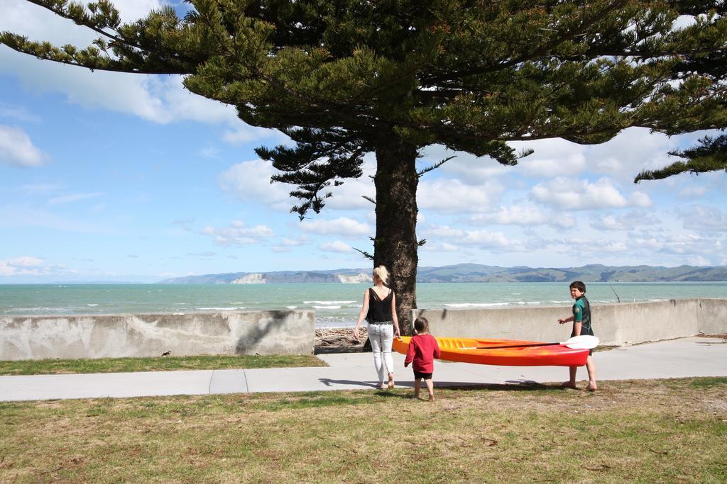 Waikanae Beach Top 10 Holiday Park Gisborne Exterior photo
